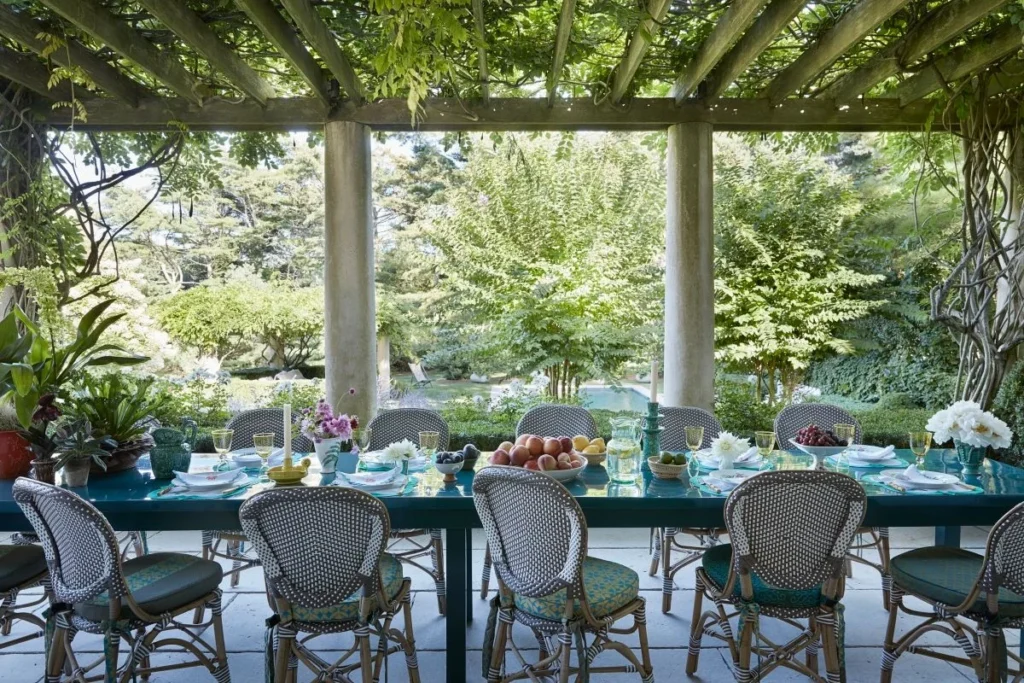 The Evolution of Alfresco Living A Comprehensive Guide to Modern Outdoor Dining Design and Market Trends