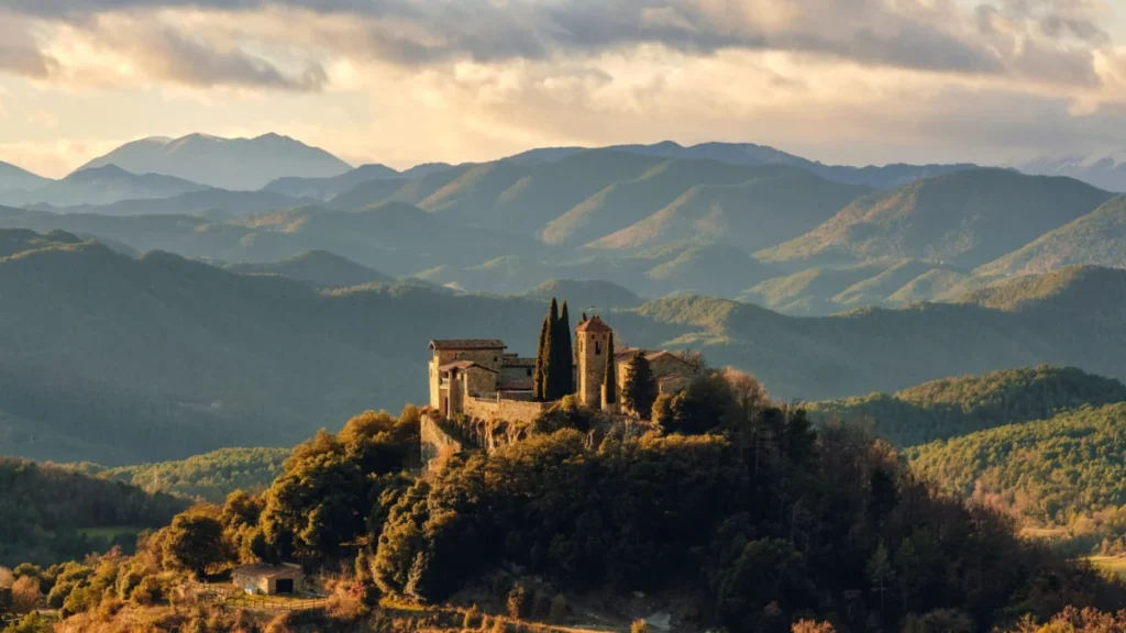 Architectural Wonders and Experiential Travel The Most Unique Airbnb Destinations Redefining Global Tourism