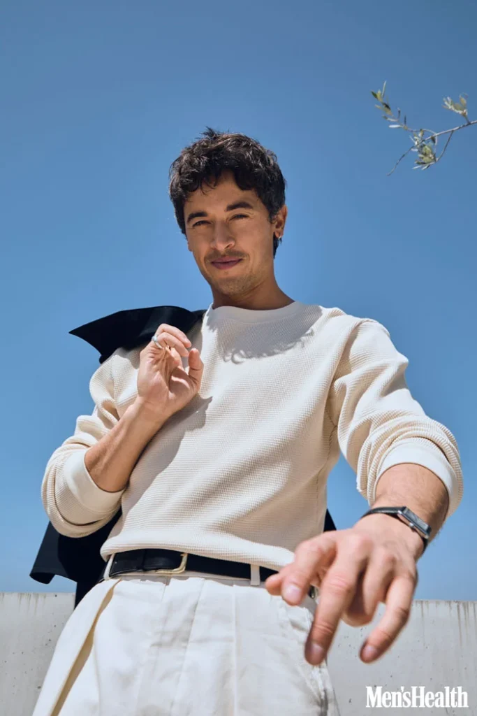 People We Meet On Vacation Star Tom Blyth Explores Modern Masculinity and Career Longevity in New Men’s Health Feature