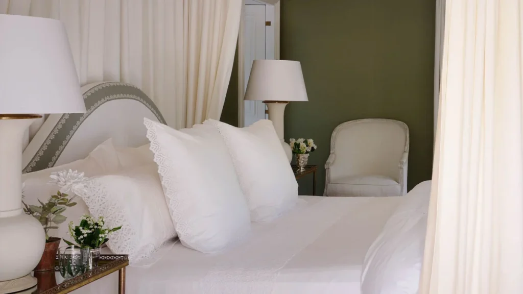 The Evolution of Memory Foam Bedding: A Comprehensive Analysis of Performance Material Innovation and Consumer Preference in the Premium Pillow Market