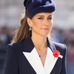 The Princess of Wales Honours Fallen Heroes at the Cenotaph on Anzac Day