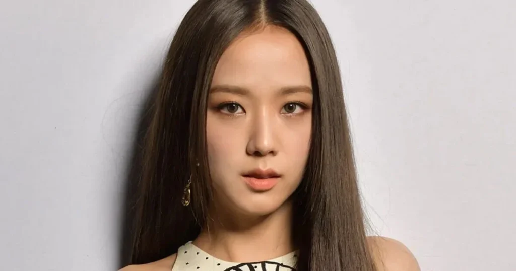 BLACKPINK’s Jisoo Accused Of Stealing Clothes In Bombshell Exposé