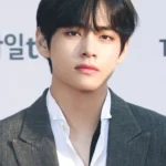 BTS V Silence During Livestream Discussion on Dating Sparks Intense Fan Debate and Relationship Speculation