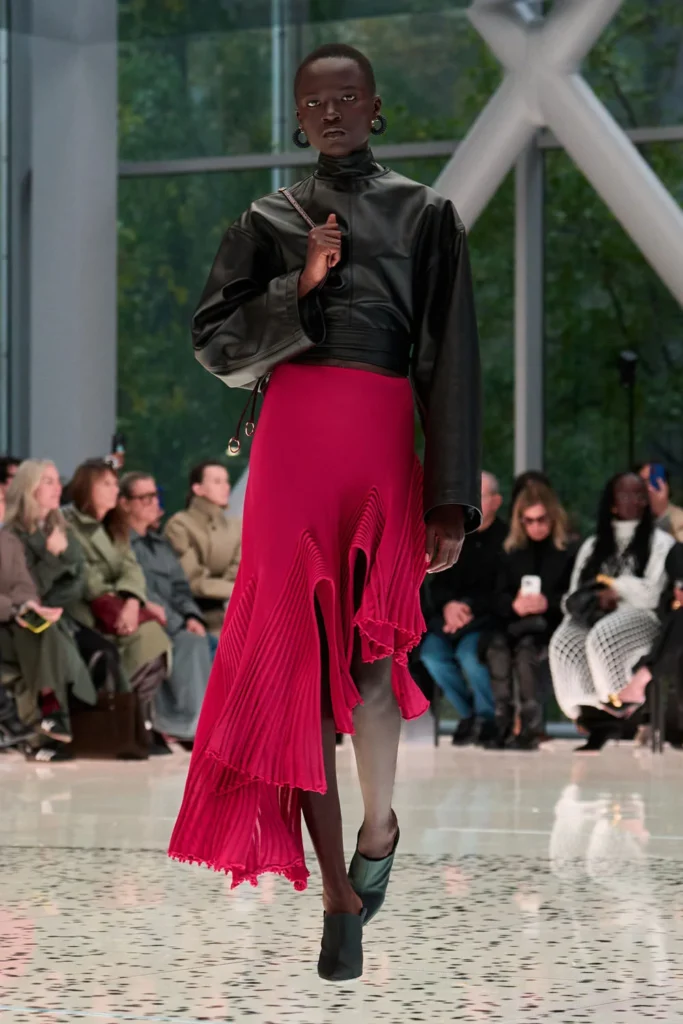 Chase Infiniti Promotes THE TESTAMENTS in Alaïa on THE TONIGHT SHOW STARRING JIMMY FALLON