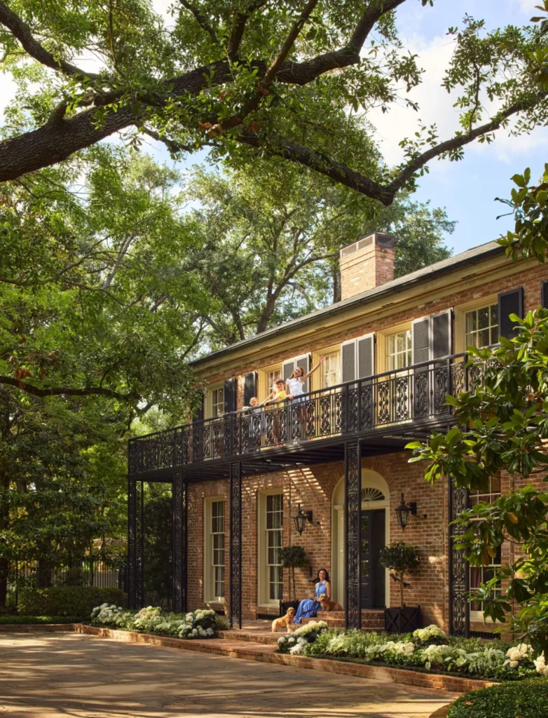 Inspired by the Flora and Fauna of the Gulf Coast, Virginia Tupker Infuses a Historic Houston Home with Natural Wonder