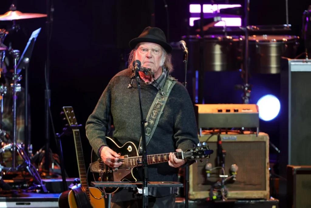 Neil Young Makes Surprise Return to the Stage at David Suzuki’s 90th Birthday Celebration