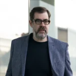 Richard Osman to Host New High-Stakes ITV Quiz Show ‘The Golden Elevators’, Marking a Significant Return to Primetime Television