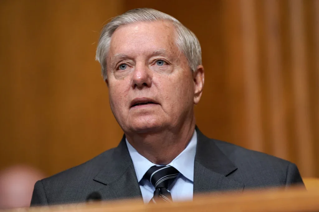 911 Call Audio Reveals New Details In Lindsey Graham’s Death After ‘Brief And Sudden Illness’