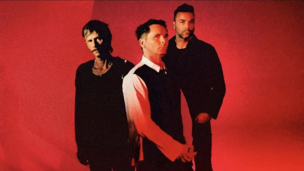 Muse Rock Through Power Outage In 24-Song Set Kicking Off 2026 North American Tour