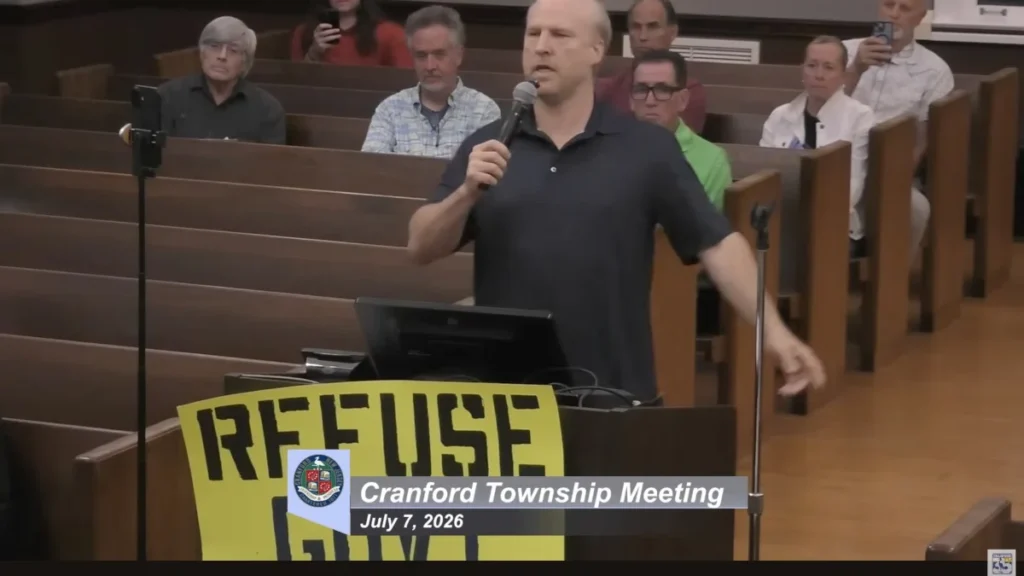 Serial Provocateur Sings Morrissey at Local Government Meeting While Bongholeo Opens With Lizzo Tune: Stream