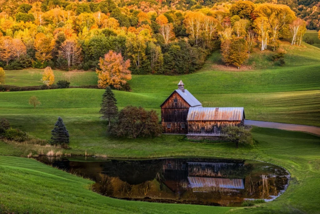 The Best Places to Visit in October for Design Enthusiasts and Autumn Travel
