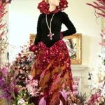 Fleurs de Villes DIANA Exhibition Recreates Princess Diana’s Most Iconic Looks Using Fresh Flowers at Somerset House