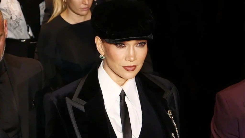 Jennifer Lopez steals the show in body-hugging Dolce & Gabbana power suit at Milan Fashion Week