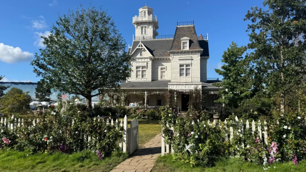 The Return of the Owens Mansion: A Cinematic Architectural Resurrection for Practical Magic 2