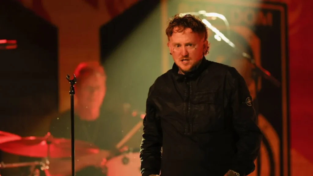 Sex Pistols Berate Dude for Infiltrating Women-Only Mosh Pit [Updated]
