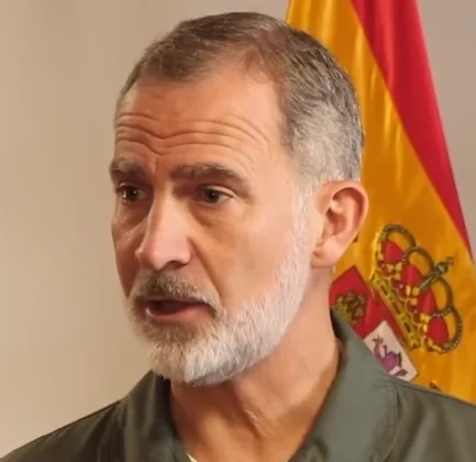 Spain Declares Three Days of National Mourning as King Felipe Leads Tributes Following Devastating High-Speed Train Collision in Toledo